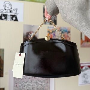NWT Ted Baker Aster Leather handbag clutch / black